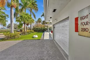 840 S Southlake Dr, Hollywood, FL 33019 - Photo 5