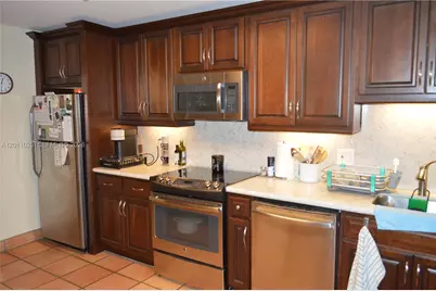 3932 Estepona Ave #7D5, Doral, FL 33178 - Photo 7
