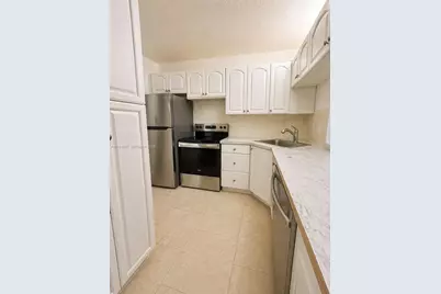 1110 Green Pine Blvd #C1, West Palm Beach, FL 33409 - Photo 9