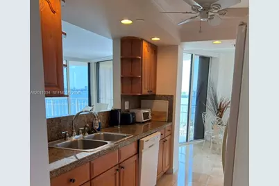 4000 Towerside Ter #1912, Miami, FL 33138 - Photo 7