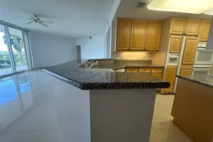 6001 N Ocean Dr, Hollywood, FL 33019 - Photo 33