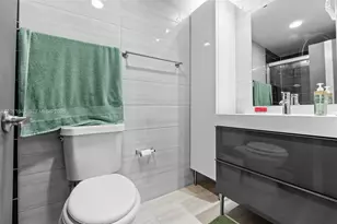 1825 S Ocean Dr, Hallandale Beach, FL 33009 - Photo 25