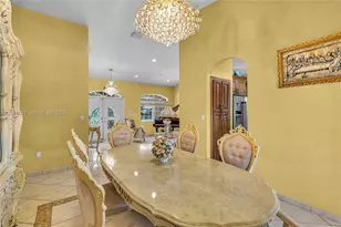 16037 NW 77th Pl, Miami Lakes, FL 33016 - Photo 35