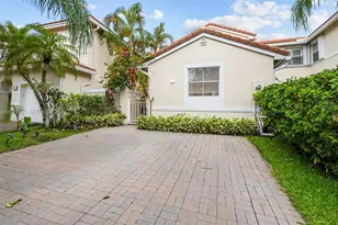 1640 Weeping Willow Way, Hollywood, FL 33019 - Photo 5