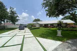 13255 SW 106th Ave, Miami, FL 33176 - Photo 17