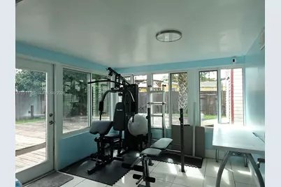 730 N 73rd Ave, Hollywood, FL 33024 - Photo 23