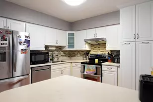 730 N 73rd Ave, Hollywood, FL 33024 - Photo 5