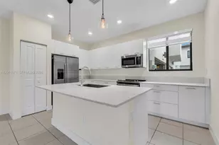 4612 NW 83rd Ave, Doral, FL 33166 - Photo 13