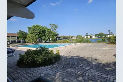 211 Lake Pointe Dr #108, Oakland Park, FL 33309 - Photo 23