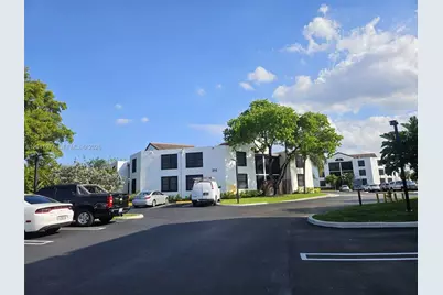 211 Lake Pointe Dr #108, Oakland Park, FL 33309 - Photo 21