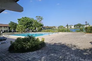 211 Lake Pointe Dr, Oakland Park, FL 33309 - Photo 21