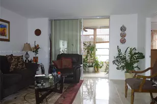 9241 Sunrise Lakes Blvd, Sunrise, FL 33322 - Photo 17