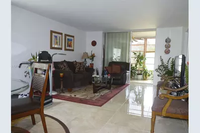 9241 Sunrise Lakes Blvd #201, Sunrise, FL 33322 - Photo 15