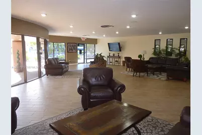 9241 Sunrise Lakes Blvd #201, Sunrise, FL 33322 - Photo 35