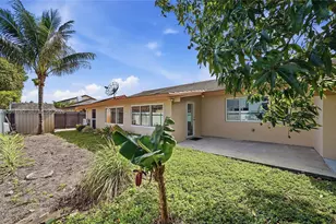 20102 NW 62nd Ave, Hialeah, FL 33015 - Photo 45