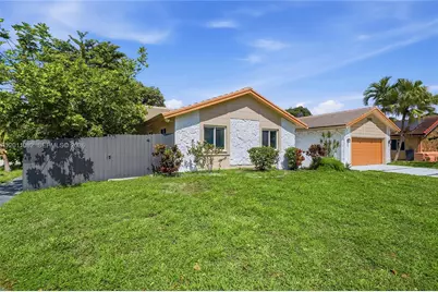 20102 NW 62nd Ave, Hialeah, FL 33015 - Photo 7