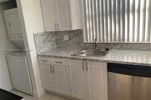 1071 Adams Ave, Homestead, FL 33034 - Photo 7