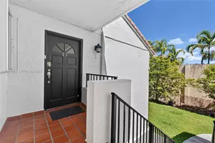 10845 NW 7th St, Miami, FL 33172 - Photo 3