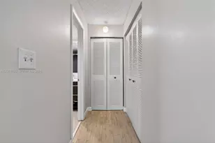 10845 NW 7th St, Miami, FL 33172 - Photo 19