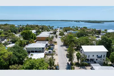56 SE Marlin Ave, Key Largo, FL 33037 - Photo 31