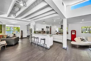 [Address not provided], Miami Beach, FL 33140 - Photo 17