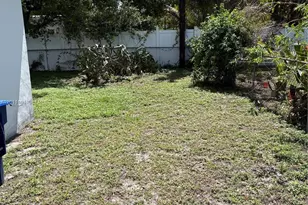 1360 NW 88th St, Miami, FL 33147 - Photo 7