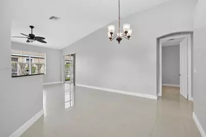 2151 Umbrella Cay, West Palm Beach, FL 33411 - Photo 9