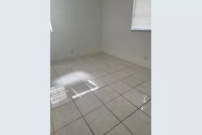2131 NW 26th Ave, Fort Lauderdale, FL 33172 - Photo 9