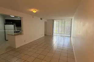 210 Lake Pointe Dr, Oakland Park, FL 33309 - Photo 13
