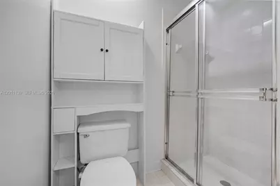 595 Racquet Club Rd #74-19, Weston, FL 33326 - Photo 13
