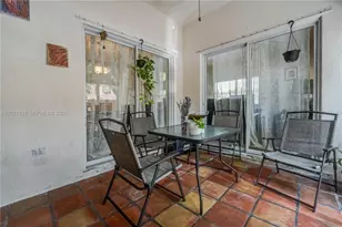595 Racquet Club Rd, Weston, FL 33326 - Photo 29
