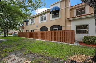 595 Racquet Club Rd, Weston, FL 33326 - Photo 35