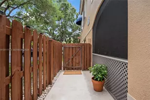 595 Racquet Club Rd, Weston, FL 33326 - Photo 33