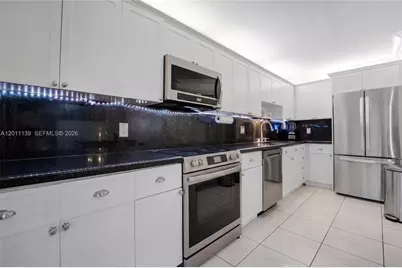 595 Racquet Club Rd #74-19, Weston, FL 33326 - Photo 5