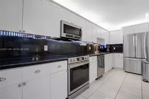 595 Racquet Club Rd, Weston, FL 33326 - Photo 5