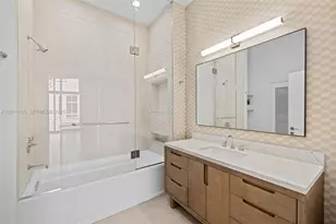 2001 Meridian Ave, Miami Beach, FL 33139 - Photo 15