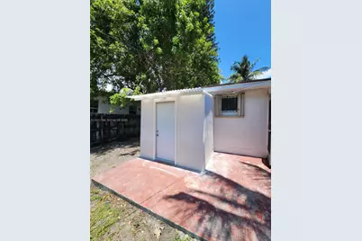 1180 NE 185th St #1180, Miami, FL 33169 - Photo 29