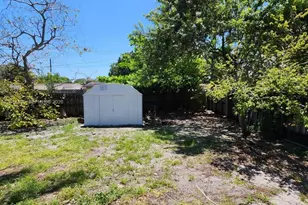 1180 NE 185th St, Miami, FL 33169 - Photo 23