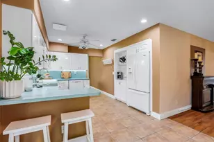 14011 SW 21st St, Davie, FL 33325 - Photo 15