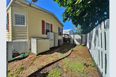 2863 SW 58th Mnr, Dania Beach, FL 33312 - Photo 19