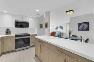 1000 Quayside Terrace, Miami, FL 33138 - Photo 11