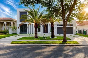 16022 NW 83rd Ct, Miami Lakes, FL 33016 - Photo 5