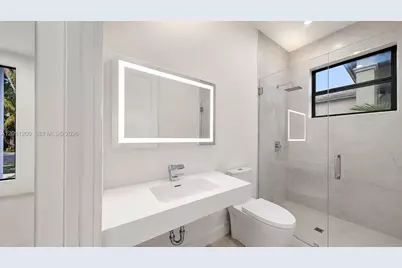 16022 NW 83rd Ct, Miami Lakes, FL 33016 - Photo 43