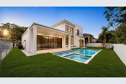 16022 NW 83rd Ct, Miami Lakes, FL 33016 - Photo 11