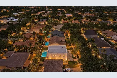 16022 NW 83rd Ct, Miami Lakes, FL 33016 - Photo 103