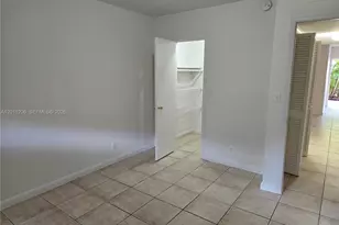 8704 NW 35th St, Coral Springs, FL 33065 - Photo 5