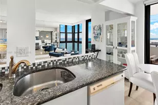 2555 Collins Ave, Miami Beach, FL 33140 - Photo 25