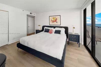 2555 Collins Ave #2014, Miami Beach, FL 33140 - Photo 35