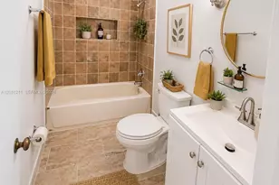 526 E 54th St, Hialeah, FL 33013 - Photo 7