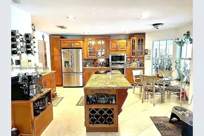 12421 SW 76th St, Miami, FL 33183 - Photo 3